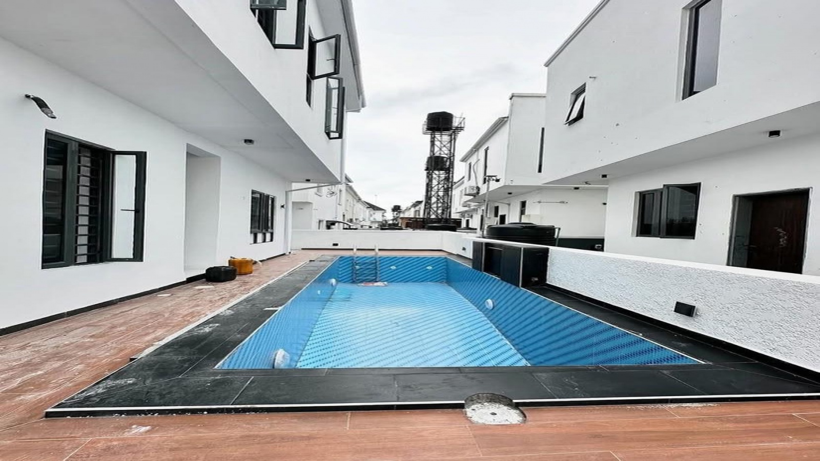 Ikota Lekki, 5 Bedrooms Bedrooms, ,5 BathroomsBathrooms,Apartment,For Sale,1008