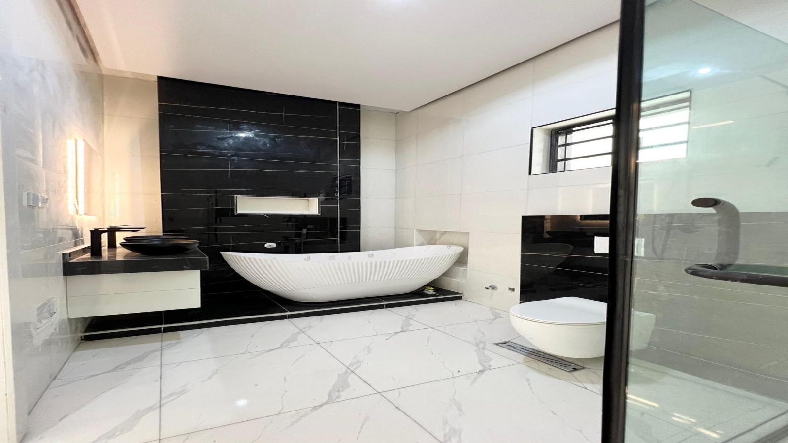 Chevron, Lekki, 5 Bedrooms Bedrooms, ,Villa,For Sale,1018